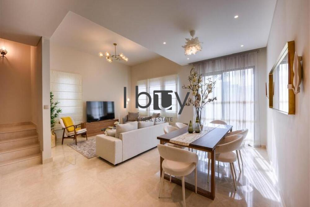 Casares | Double Row | Mid Unit | Post Handover |