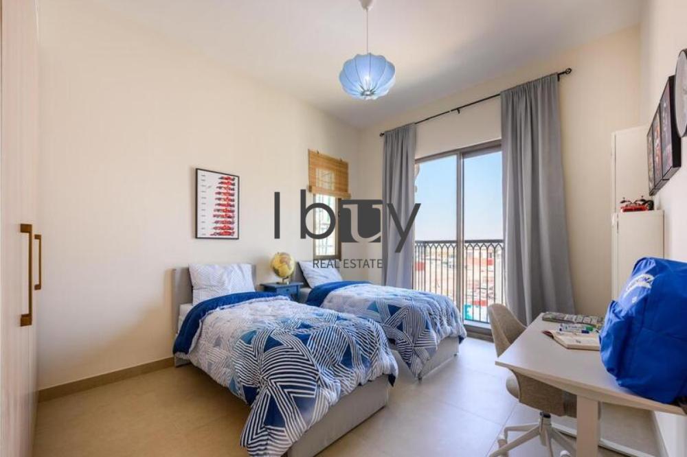 Casares | Double Row | Mid Unit | Post Handover |