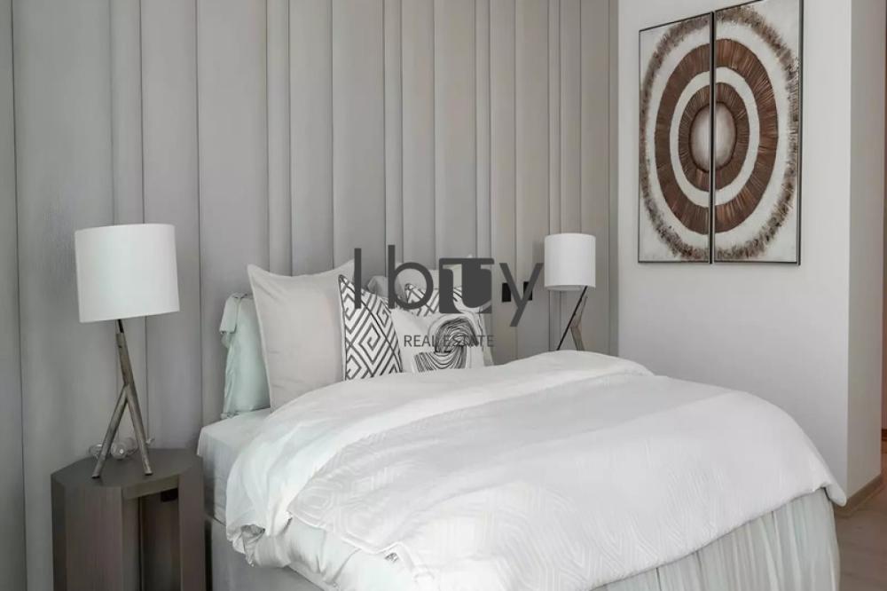 Full Sea View | High Ceiling |Simplex | Prime Area