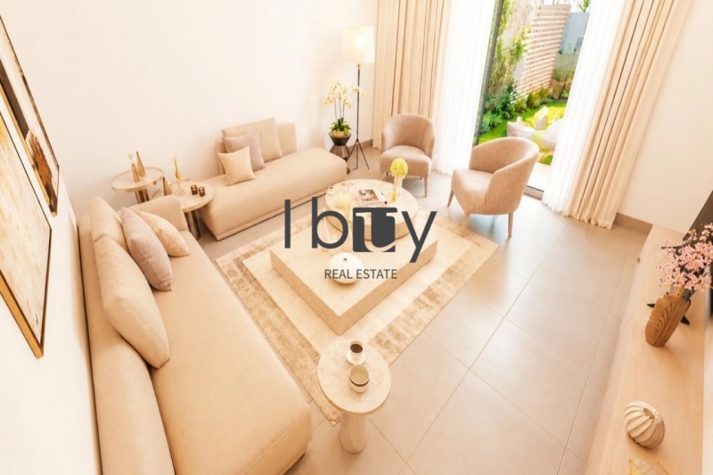 Single Row Middle | 4BR + Maid Room