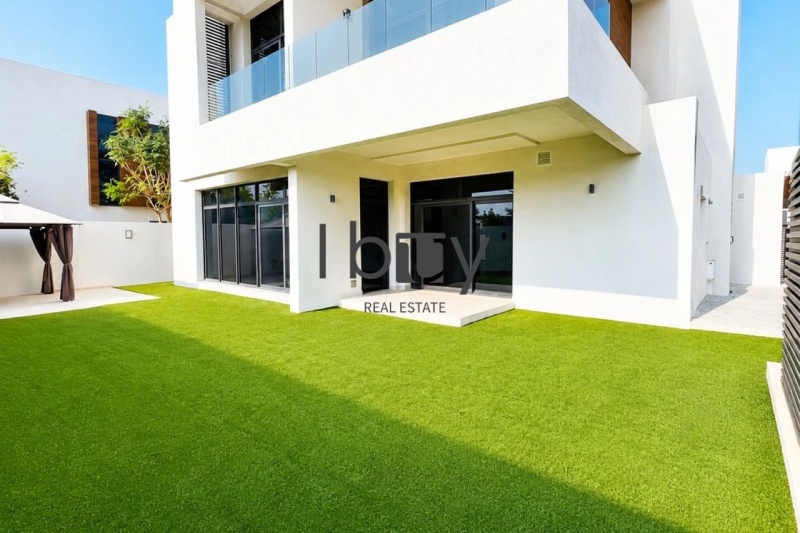 Double Row | Maid + Laundry Room | Near Amenities